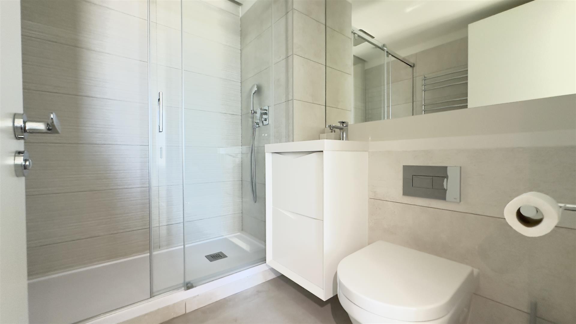 Image of Apartment - 2 Bedrooms - 2 Bathrooms for Rental in EuroCity-Gibraltar, Image 6